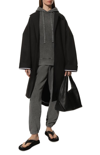 Хлопковые джоггеры DIEGO VENTURINO темно-серого цвета по цене 35300 руб., арт. FW22-DV PNT PATCH_WMN, фото 2 Хлопковые джоггеры DIEGO VENTURINO, арт. FW22-DV PNT PATCH_WMN, фото 2