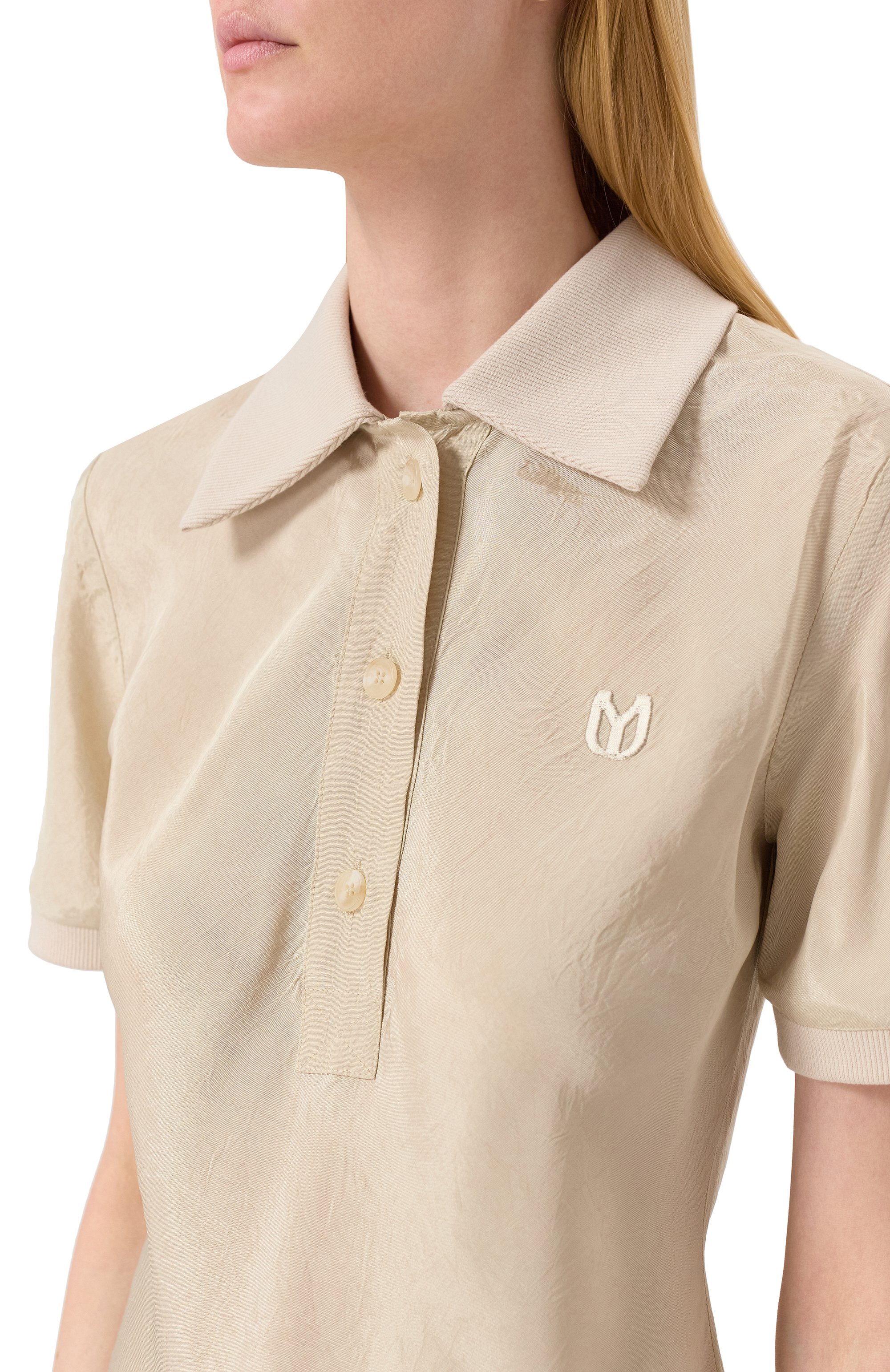 Поло YUZEFI бежевого цвета по цене 35150 руб., арт. YUZSS25-RW-TP08-04, фото 5 Поло YUZEFI, арт. YUZSS25-RW-TP08-04, фото 5