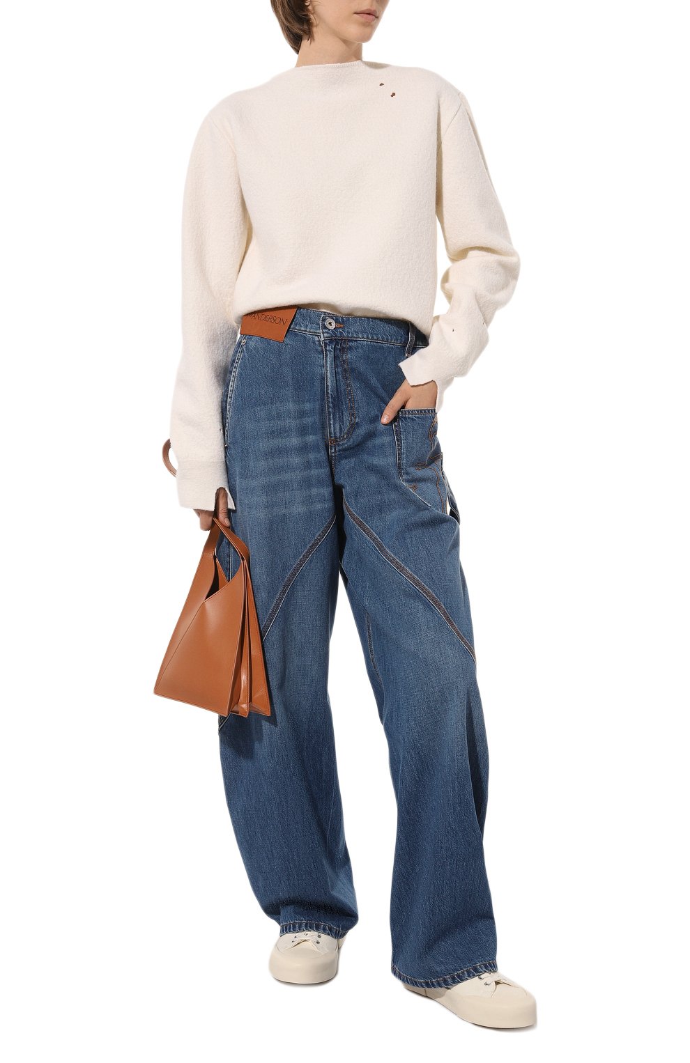 Джинсы JW ANDERSON синего цвета по цене 69400 руб., арт. DT0057PG1164, фото 2 Джинсы JW ANDERSON, арт. DT0057PG1164, фото 2