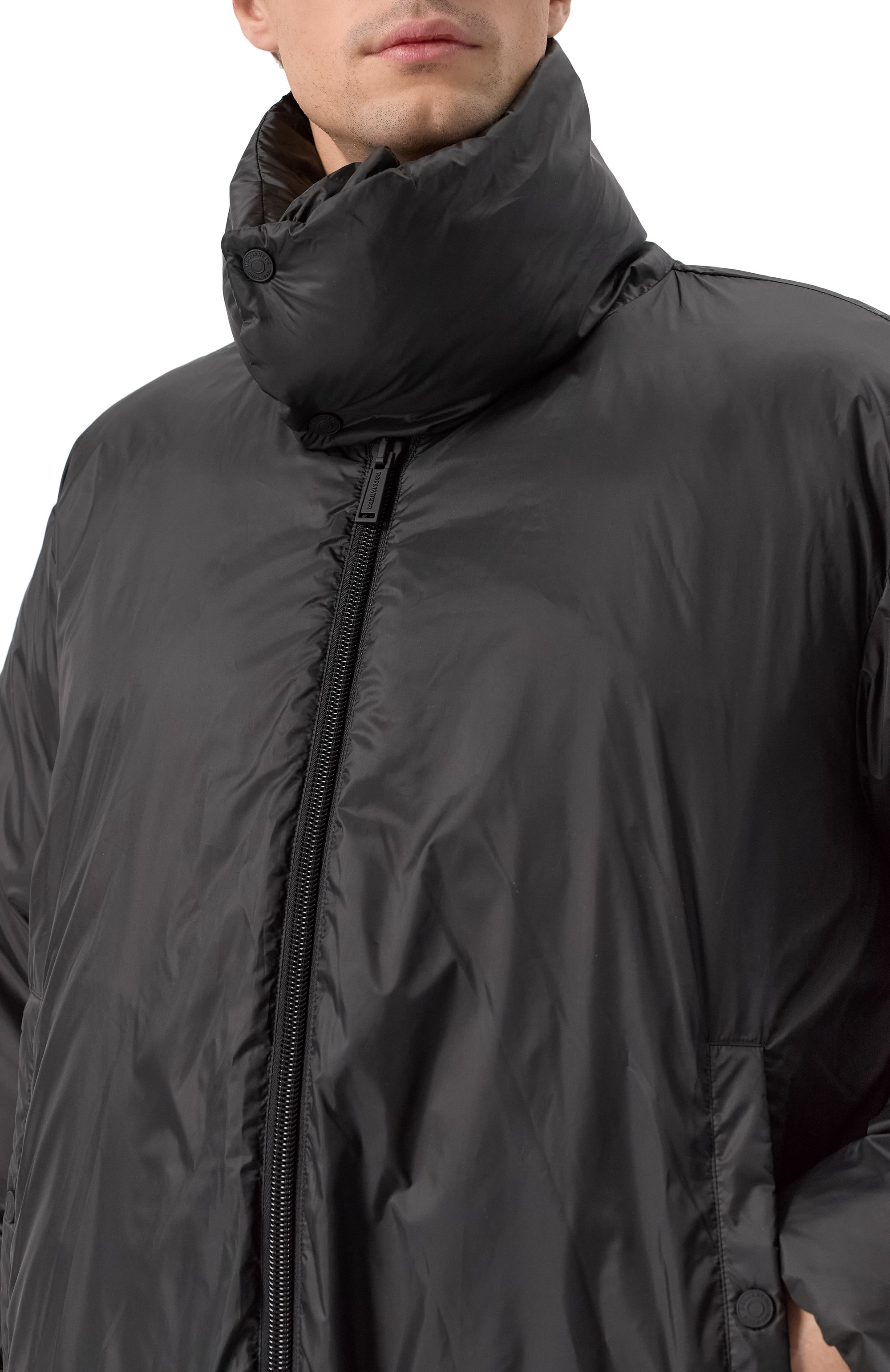 Пуховик DSQUARED2 черного цвета по цене 108500 руб., арт. S74AM1564/S54981, фото 5 Пуховик DSQUARED2, арт. S74AM1564/S54981, фото 5