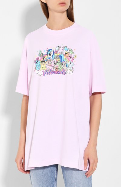 Хлопковая футболка VETEMENTS розового цвета по цене 34050 руб., арт. WAH20TR316, фото 3 Хлопковая футболка VETEMENTS, арт. WAH20TR316, фото 3