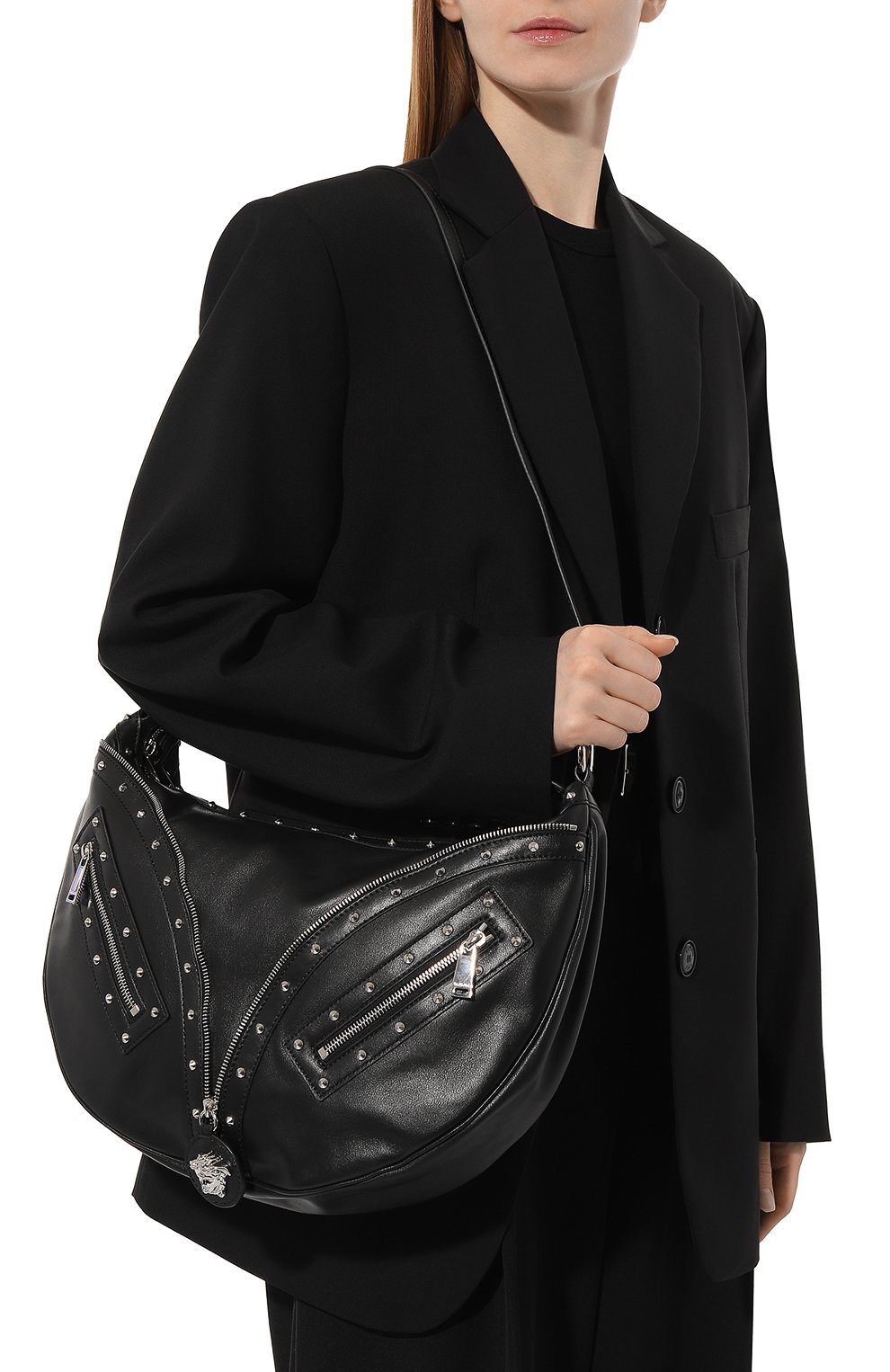 Сумка repeat VERSACE черного цвета по цене 242000 руб., арт. 1007679/1A07089, фото 2 Сумка repeat VERSACE, арт. 1007679/1A07089, фото 2