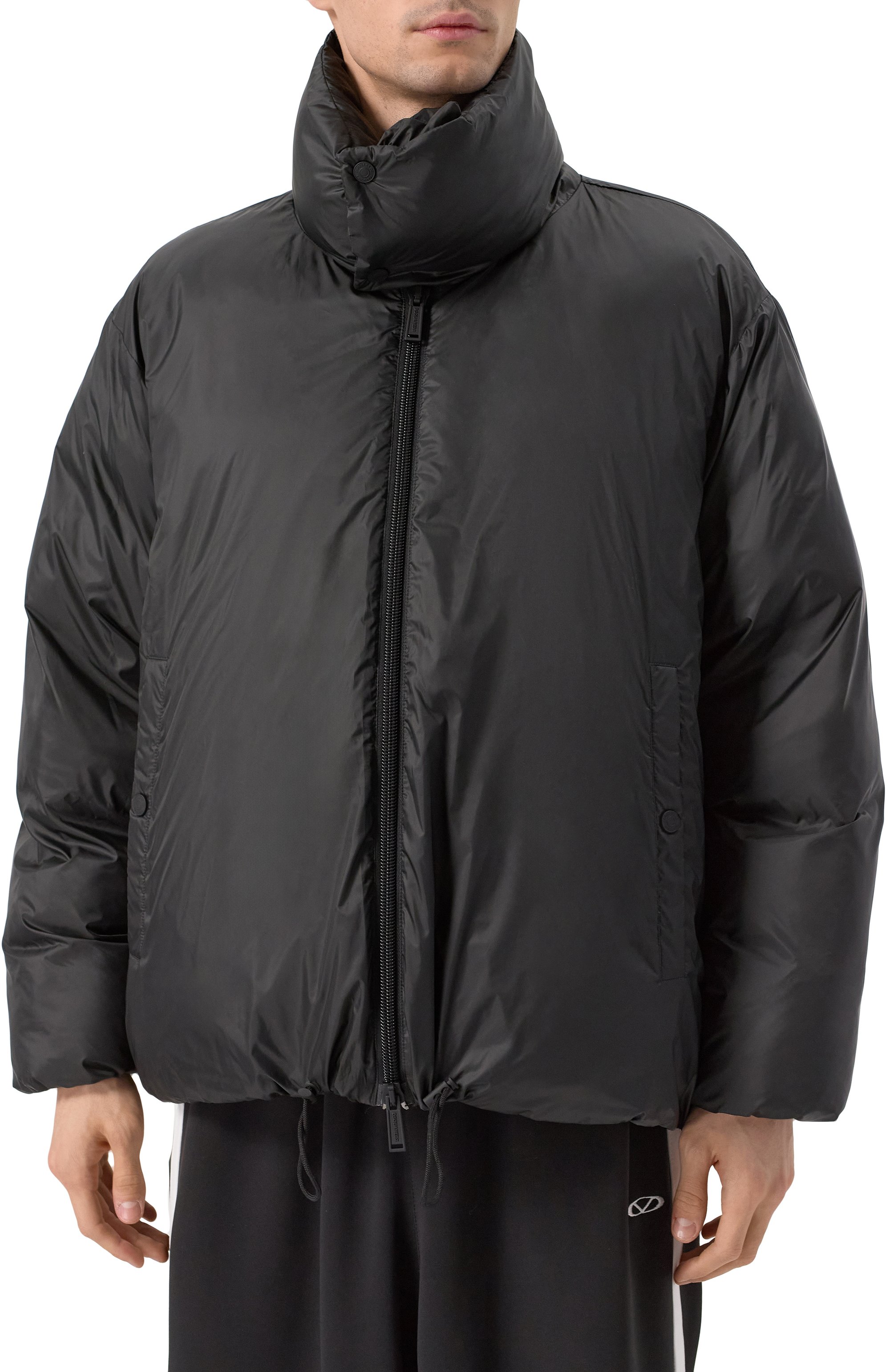 Пуховик DSQUARED2 черного цвета по цене 108500 руб., арт. S74AM1564/S54981, фото 3 Пуховик DSQUARED2, арт. S74AM1564/S54981, фото 3