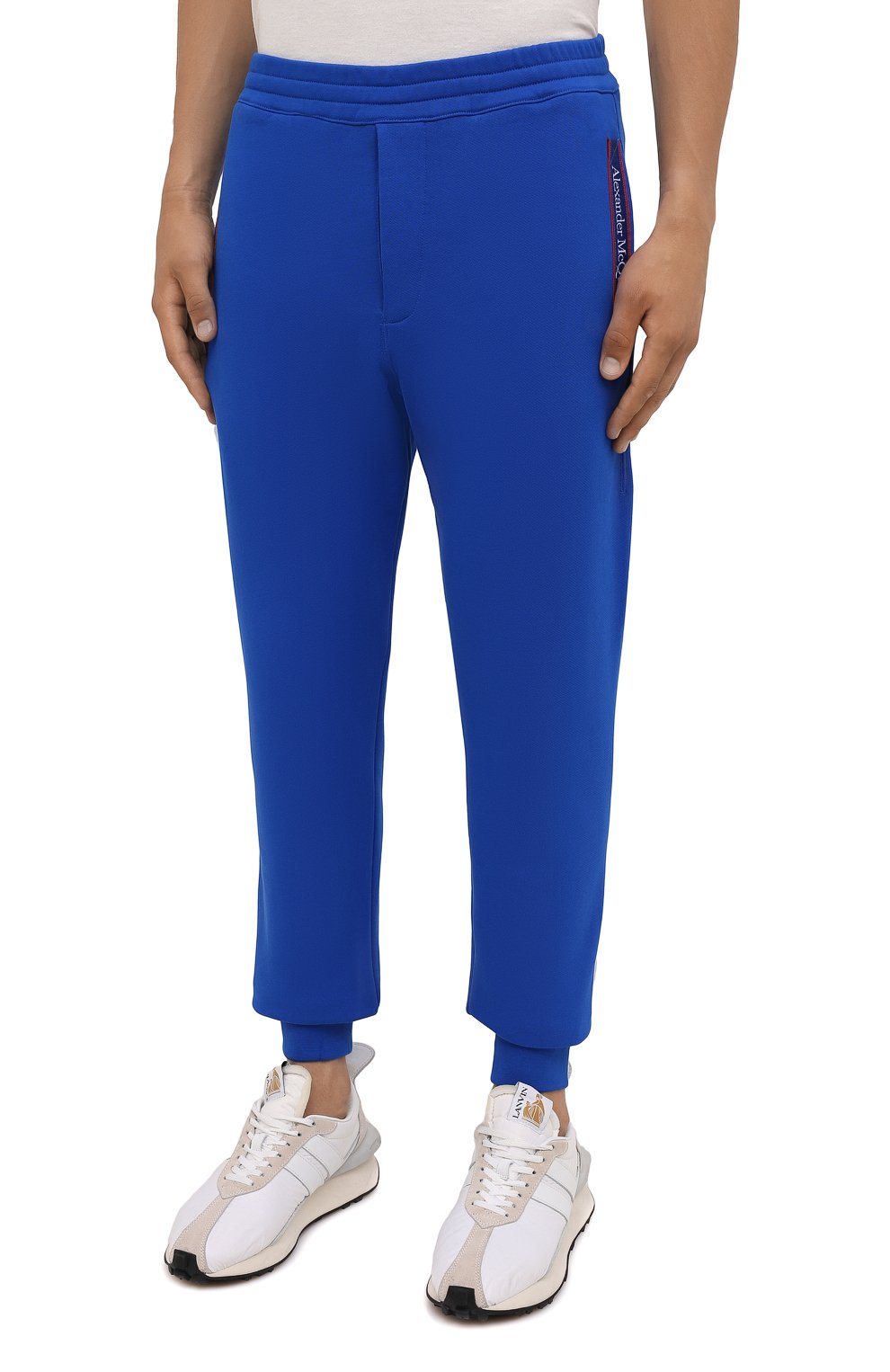 Хлопковые джоггеры ALEXANDER MCQUEEN синего цвета по цене 84550 руб., арт. 642664/QRX75, фото 3 Хлопковые джоггеры ALEXANDER MCQUEEN, арт. 642664/QRX75, фото 3