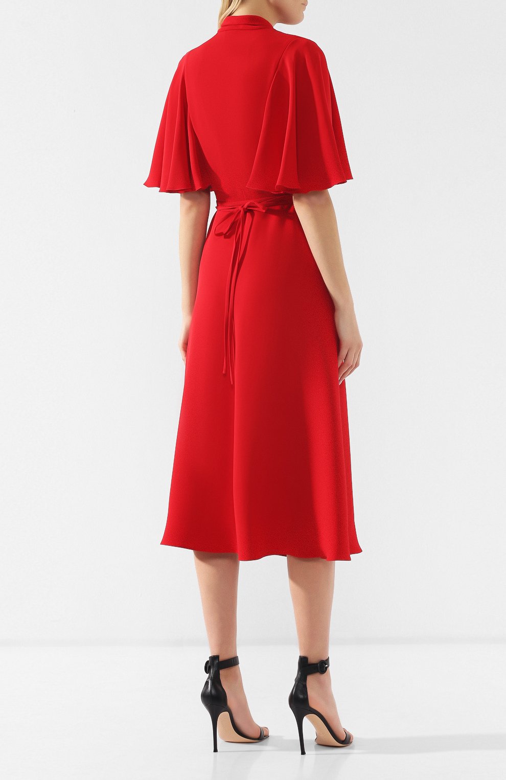 Шелковое платье VALENTINO красного цвета по цене 339500 руб., арт. RB3VAKS61MM, фото 4 Шелковое платье VALENTINO, арт. RB3VAKS61MM, фото 4