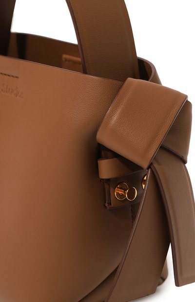 Сумка musubi micro ACNE STUDIOS коричневого цвета по цене 89950 руб., арт. MUSUBI MICR0640, фото 3 Сумка musubi micro ACNE STUDIOS, арт. MUSUBI MICR0640, фото 3