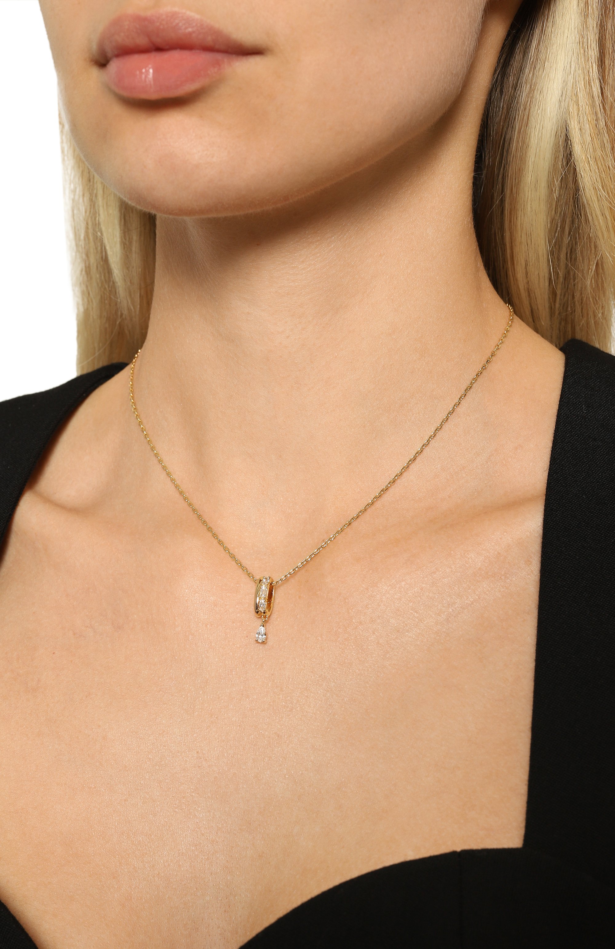 Подвеска SWAROVSKI золотого цвета по цене 14900 руб., арт. 5663333, фото 2 Подвеска SWAROVSKI, арт. 5663333, фото 2