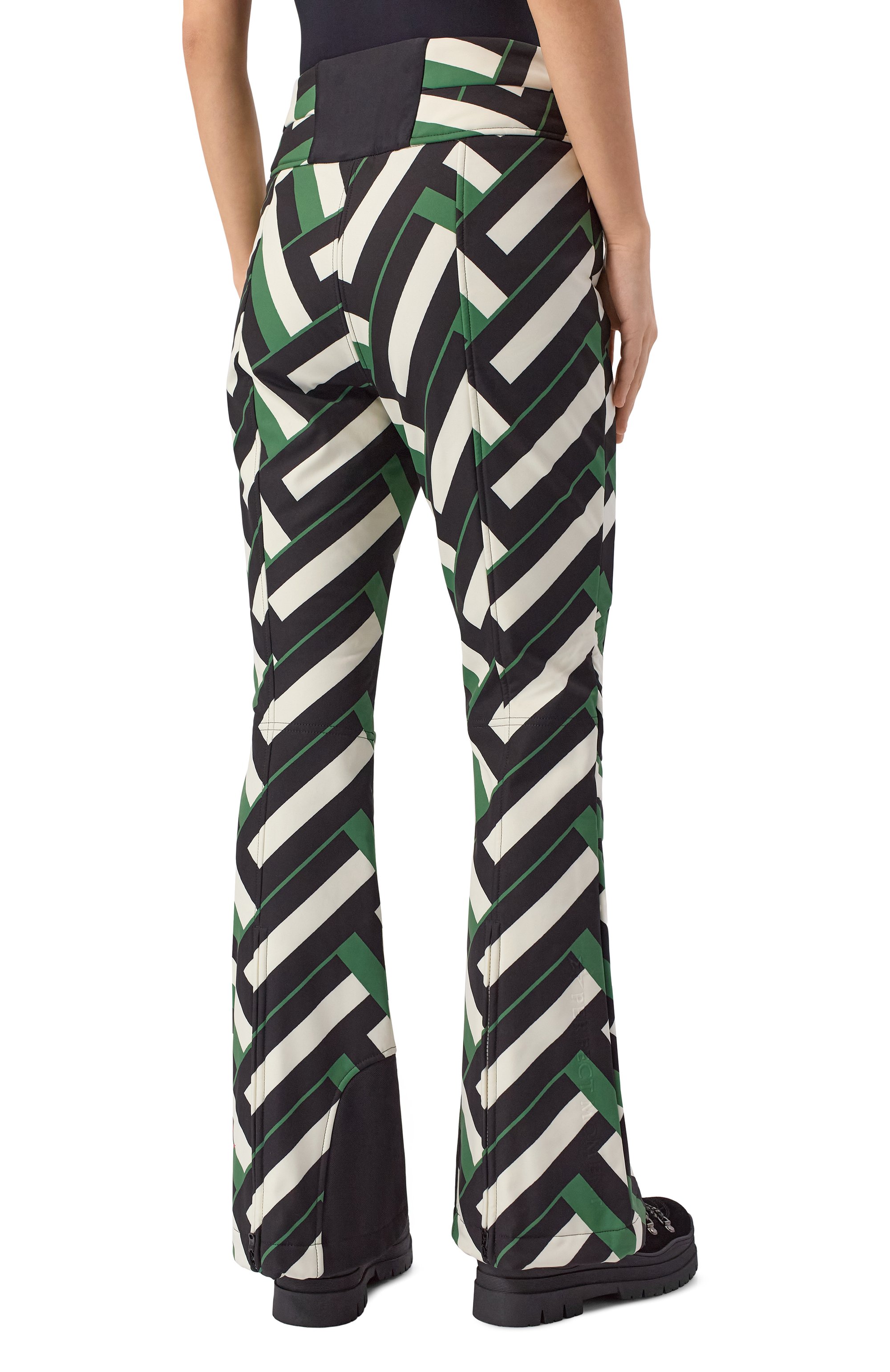 Брюки PERFECT MOMENT зеленого цвета по цене 124500 руб., арт. W3001223/2343, фото 4 Брюки PERFECT MOMENT, арт. W3001223/2343, фото 4