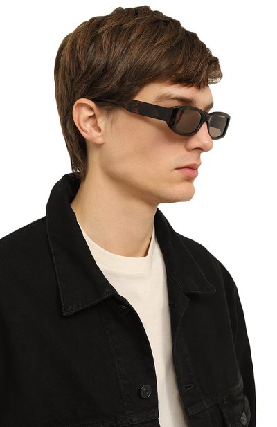 Солнцезащитные очки ÉTUDES коричневого цвета по цене 38500 руб., арт. EDITI0N DARK T0RT0ISE, фото 3 Солнцезащитные очки ÉTUDES, арт. EDITI0N DARK T0RT0ISE, фото 3