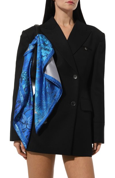 Шелковый платок carribean RADICAL CHIC синего цвета по цене 19760 руб., арт. 660791.07.02, фото 3 Шелковый платок carribean RADICAL CHIC, арт. 660791.07.02, фото 3