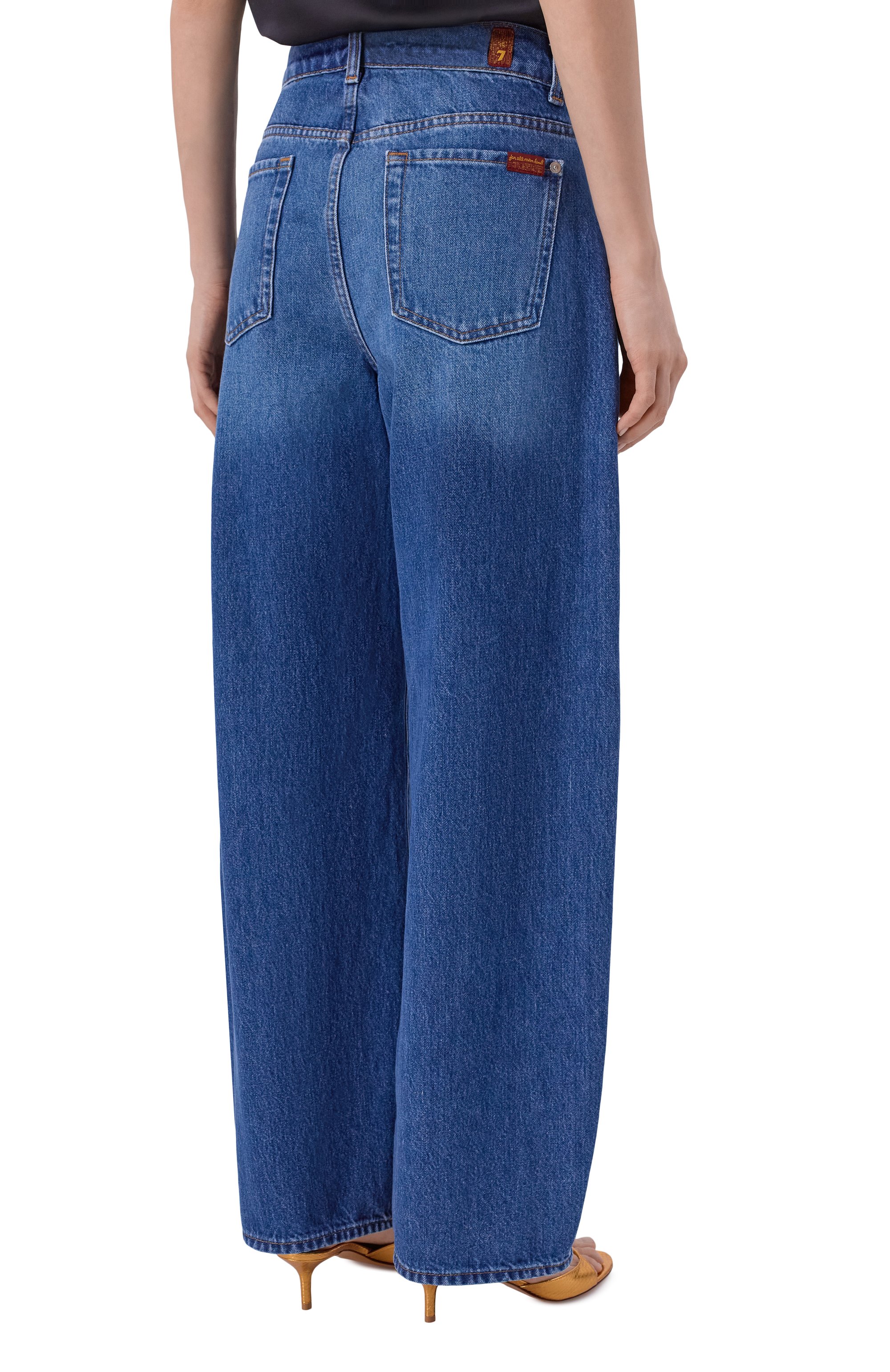 Джинсы bonnie curvilinear 7 FOR ALL MANKIND синего цвета по цене 29150 руб., арт. 7UF70E52-3NW, фото 4 Джинсы bonnie curvilinear 7 FOR ALL MANKIND, арт. 7UF70E52-3NW, фото 4