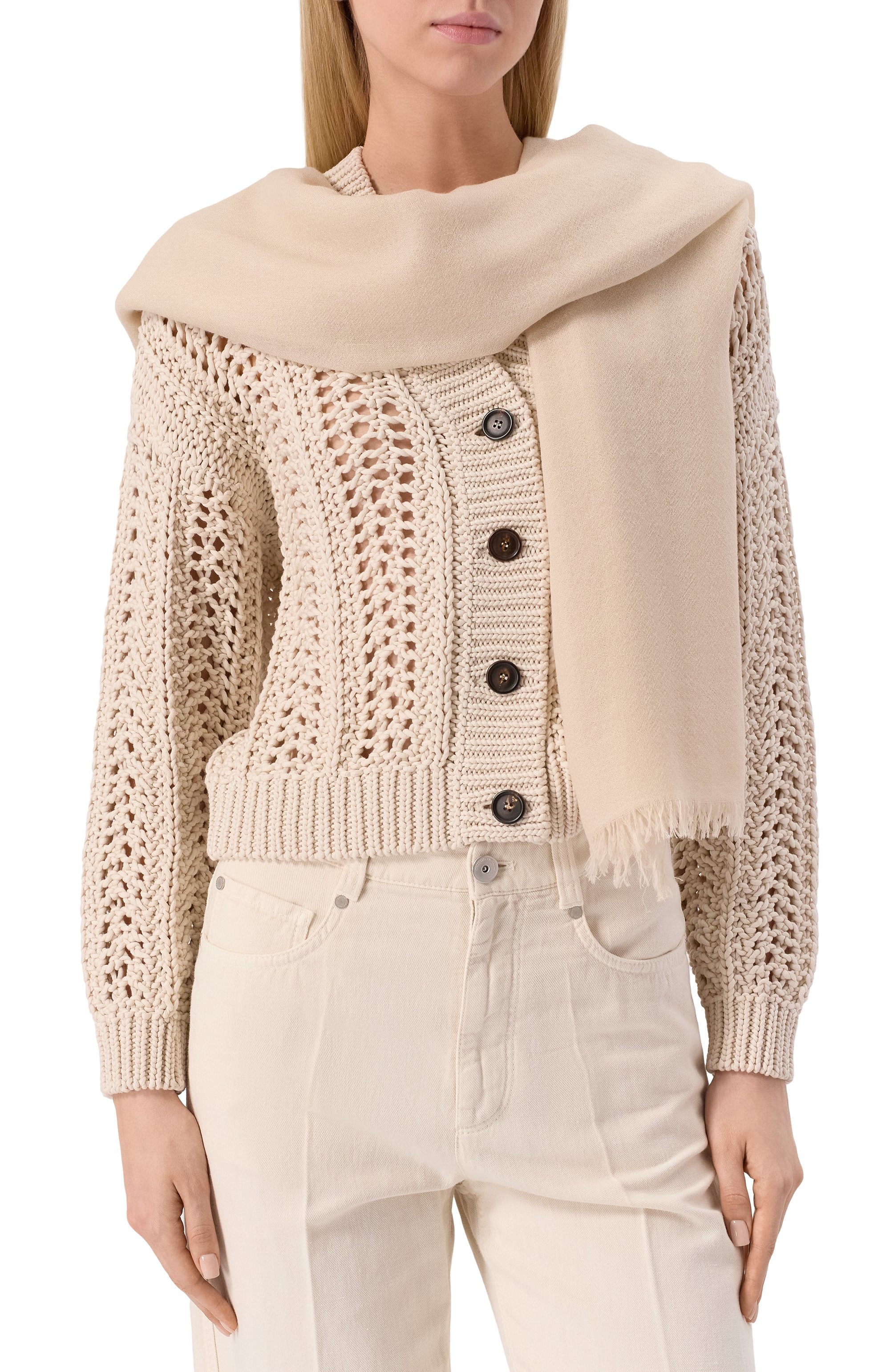 Кашемировый палантин BRUNELLO CUCINELLI бежевого цвета по цене 99000 руб., арт. MSC924059, фото 2 Кашемировый палантин BRUNELLO CUCINELLI, арт. MSC924059, фото 2