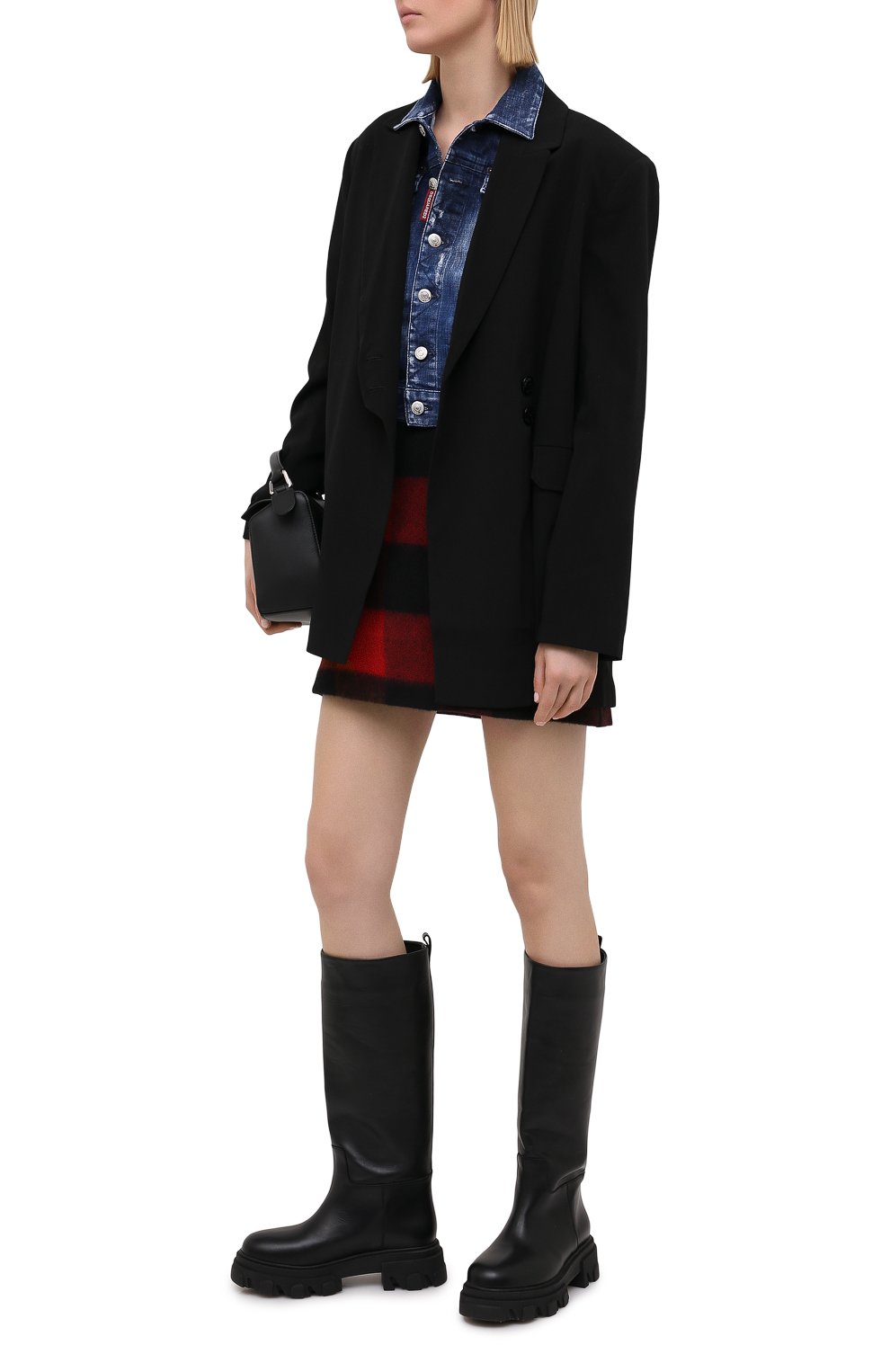Джинсовая куртка DSQUARED2 синего цвета по цене 74850 руб., арт. S75AM0822/S30342, фото 2 Джинсовая куртка DSQUARED2, арт. S75AM0822/S30342, фото 2