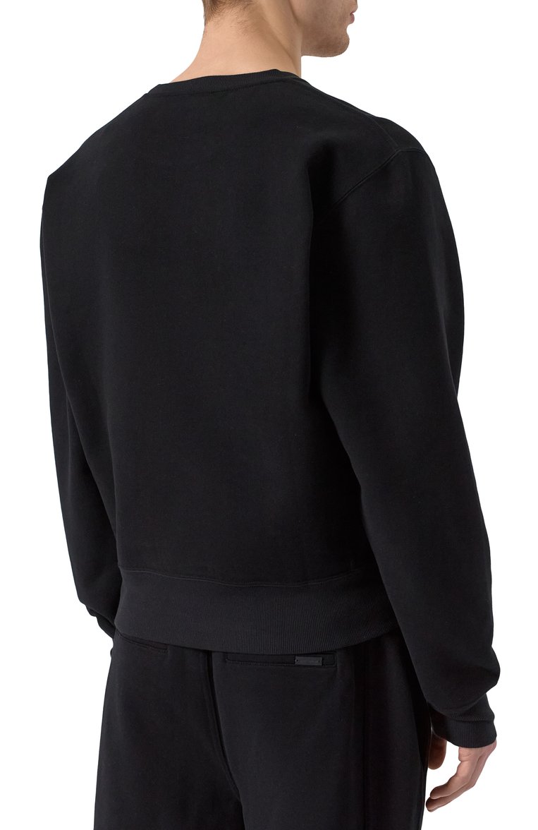 Мужской хлопковый свитшот SAINT LAURENT черного цвета, арт. 820127/Y36SW | Фото 4 (Автоматизация ТО: Проставлено; Рукава: Длинные; Длина (для топов): Стандартные; Автоматизация состава: Проставлено; Материал внешний: Хлопок; Мужское Кросс-КТ: свитшот-одежда; Принт: Без принта; Стили: Спорт-шик; Детали: Без декора)