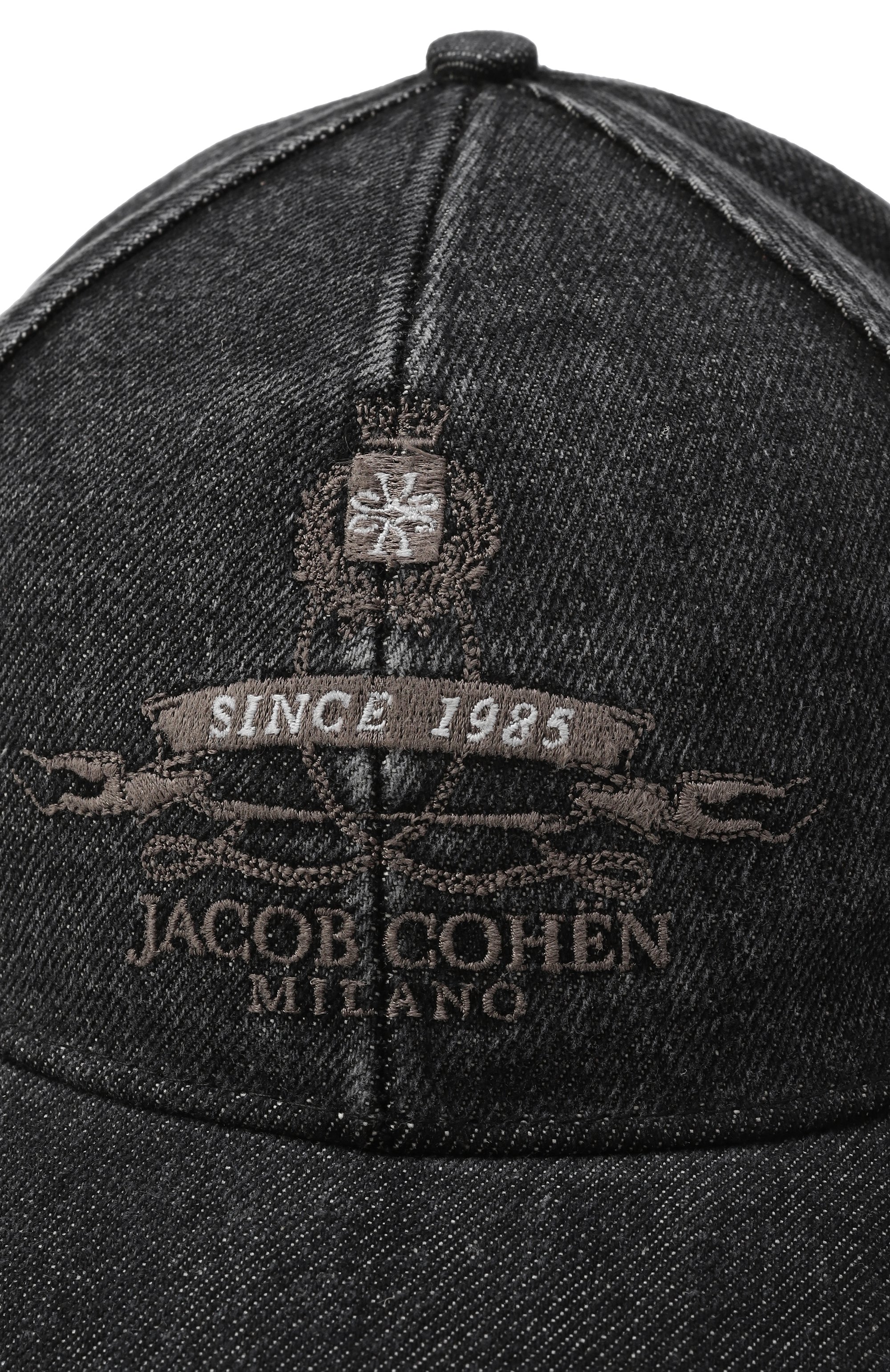 Джинсовая бейсболка JACOB COHEN темно-серого цвета по цене 21600 руб., арт. JUM_A0062 001 T828A R1, фото 3 Джинсовая бейсболка JACOB COHEN, арт. JUM_A0062 001 T828A R1, фото 3