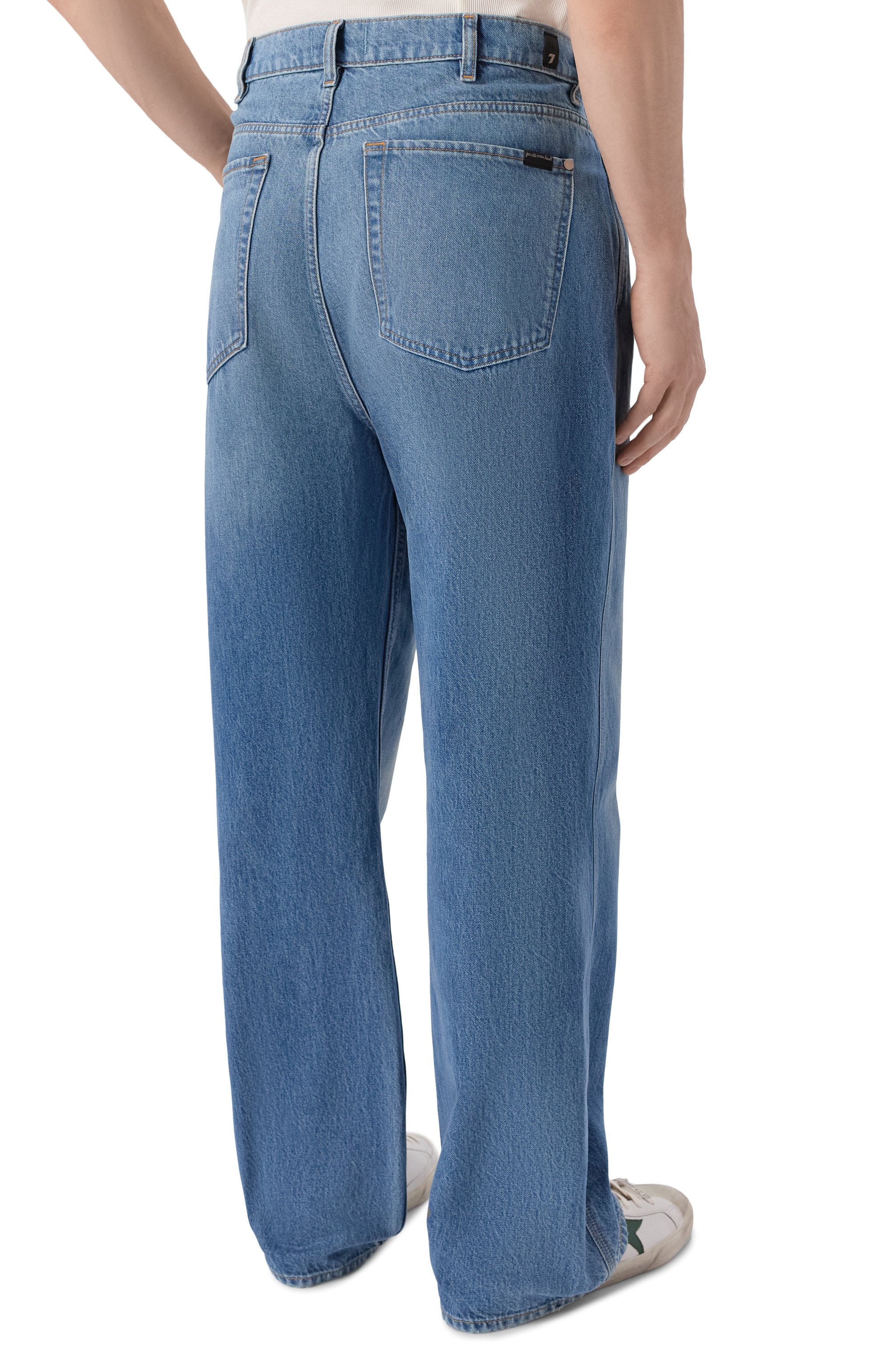 Джинсы wide leg 7 FOR ALL MANKIND синего цвета по цене 31900 руб., арт. 7TI90066-3NA, фото 4 Джинсы wide leg 7 FOR ALL MANKIND, арт. 7TI90066-3NA, фото 4