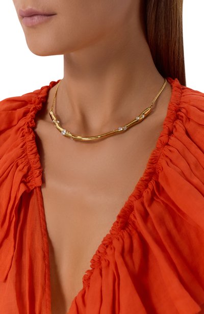 Колье DRIES VAN NOTEN золотого цвета по цене 82650 руб., арт. 138202/0063, фото 2 Колье DRIES VAN NOTEN, арт. 138202/0063, фото 2