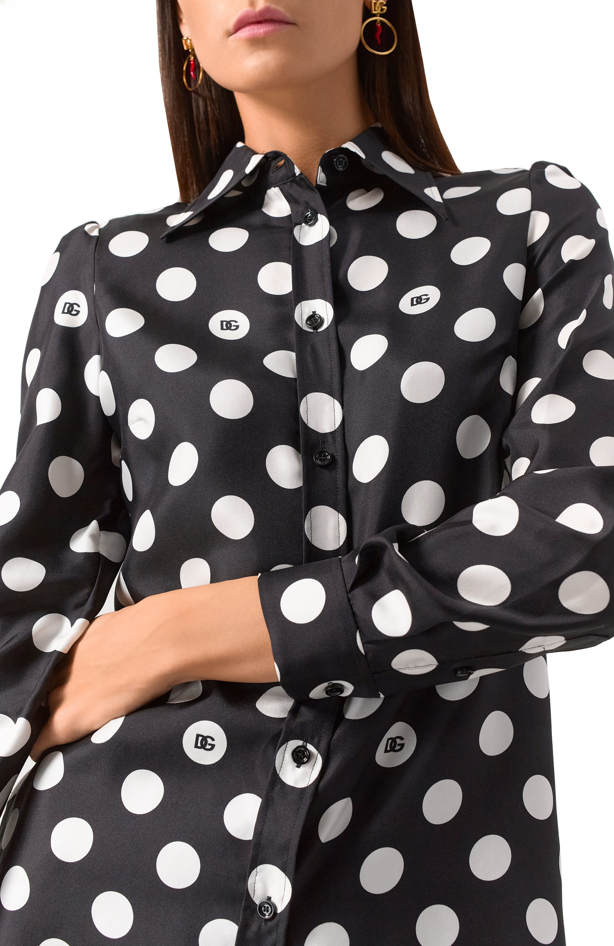 Атласная блузка DOLCE & GABBANA черно-белого цвета по цене 156000 руб., арт. F5S48T/IS1VL, фото 5 Атласная блузка DOLCE & GABBANA, арт. F5S48T/IS1VL, фото 5