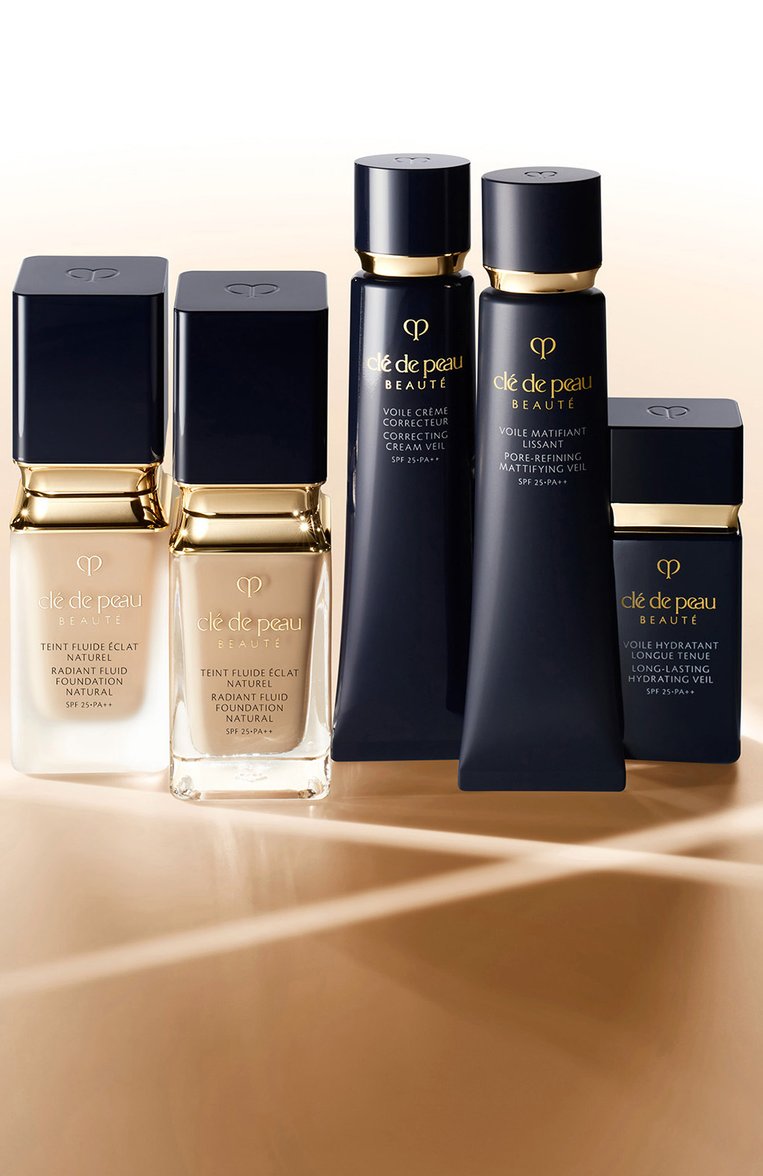 Тональный флюид для естественного сияния кожи, o50 (35ml) CLÉ DE PEAU BEAUTÉ  цвета, арт. 16785CP | Фото 5 (Нос: Не проставлено; Региональные ограничения белый список (Axapta Mercury): Не проставлено; SPF фильтр: Средний (25-30); Финишное покрытие: Сияющий)