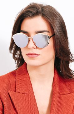 Женские солнцезащитные очки DIOR EYEWEAR золотого цвета, арт. DI0RMURMURE 278 | Фото 2 (Тип очков: С/з; Региональные ограничения белый список (Axapta Mercury): RU, Не проставлено; Нос: Не проставлено; Ювелирные украшения: Назначено)