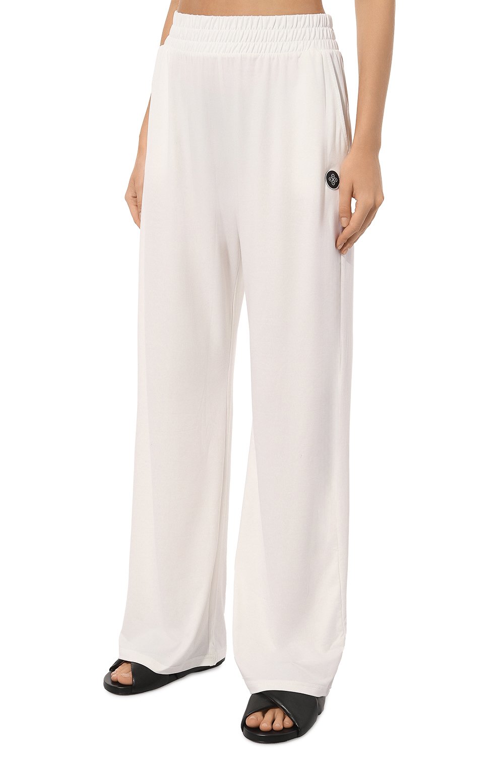 Брюки из вискозы EVERREVER белого цвета по цене 7190 руб., арт. RE-TR-W-03, фото 3 Брюки из вискозы EVERREVER, арт. RE-TR-W-03, фото 3