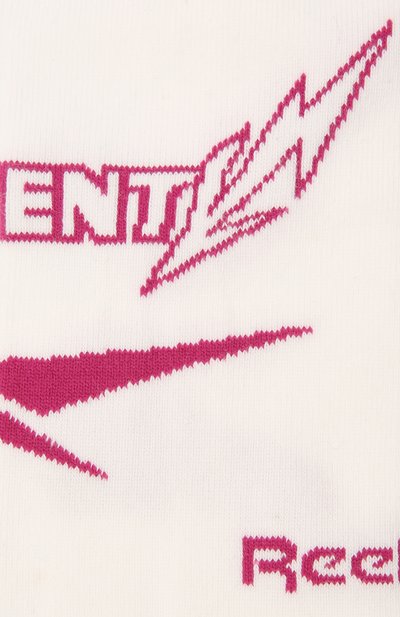 Хлопковые носки VETEMENTS белого цвета по цене 11450 руб., арт. UE51S0100W 1053/W, фото 2 Хлопковые носки VETEMENTS, арт. UE51S0100W 1053/W, фото 2