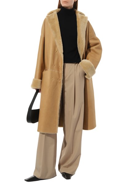 Двусторонняя дубленка TEGIN светло-бежевого цвета по цене 325000 руб., арт. Reynald-3179/2, фото 2 Двусторонняя дубленка TEGIN, арт. Reynald-3179/2, фото 2