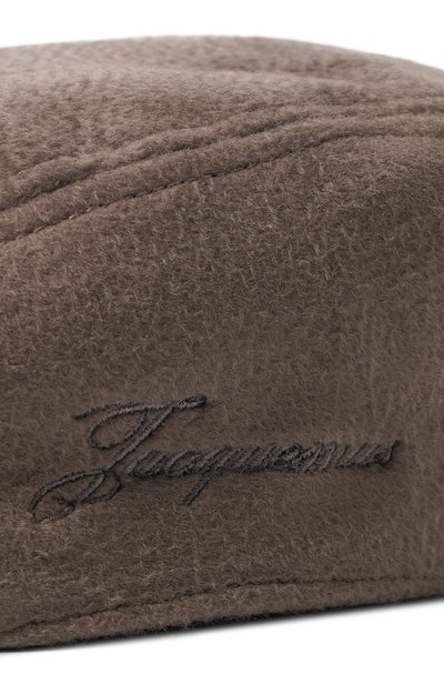 Хлопковое кепи JACQUEMUS темно-серого цвета по цене 27050 руб., арт. 26HACU00791/AW00701, фото 3 Хлопковое кепи JACQUEMUS, арт. 26HACU00791/AW00701, фото 3
