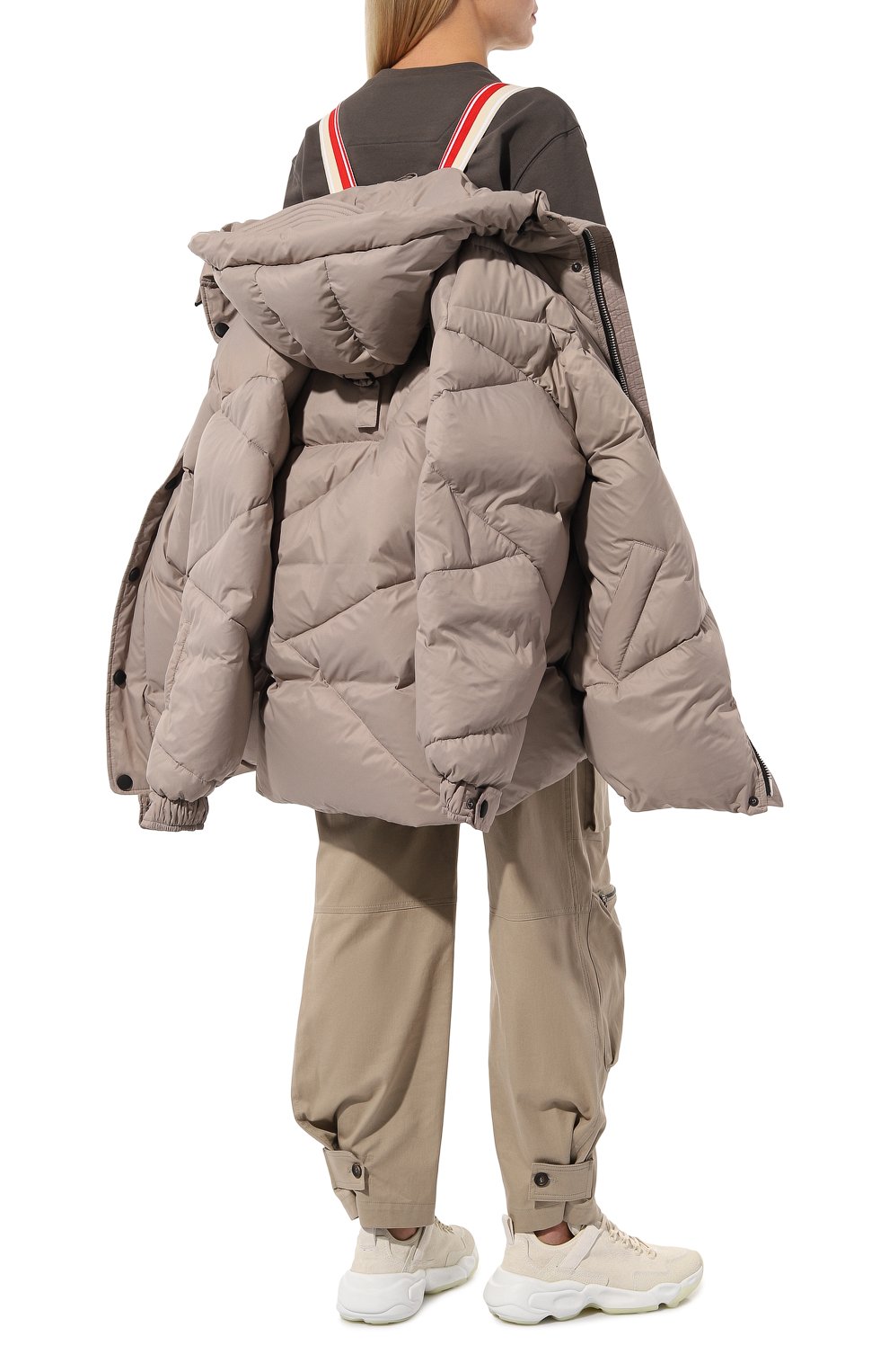 Пуховик ERMA бежевого цвета по цене 71500 руб., арт. FW0619, фото 6 Пуховик ERMA, арт. FW0619, фото 6