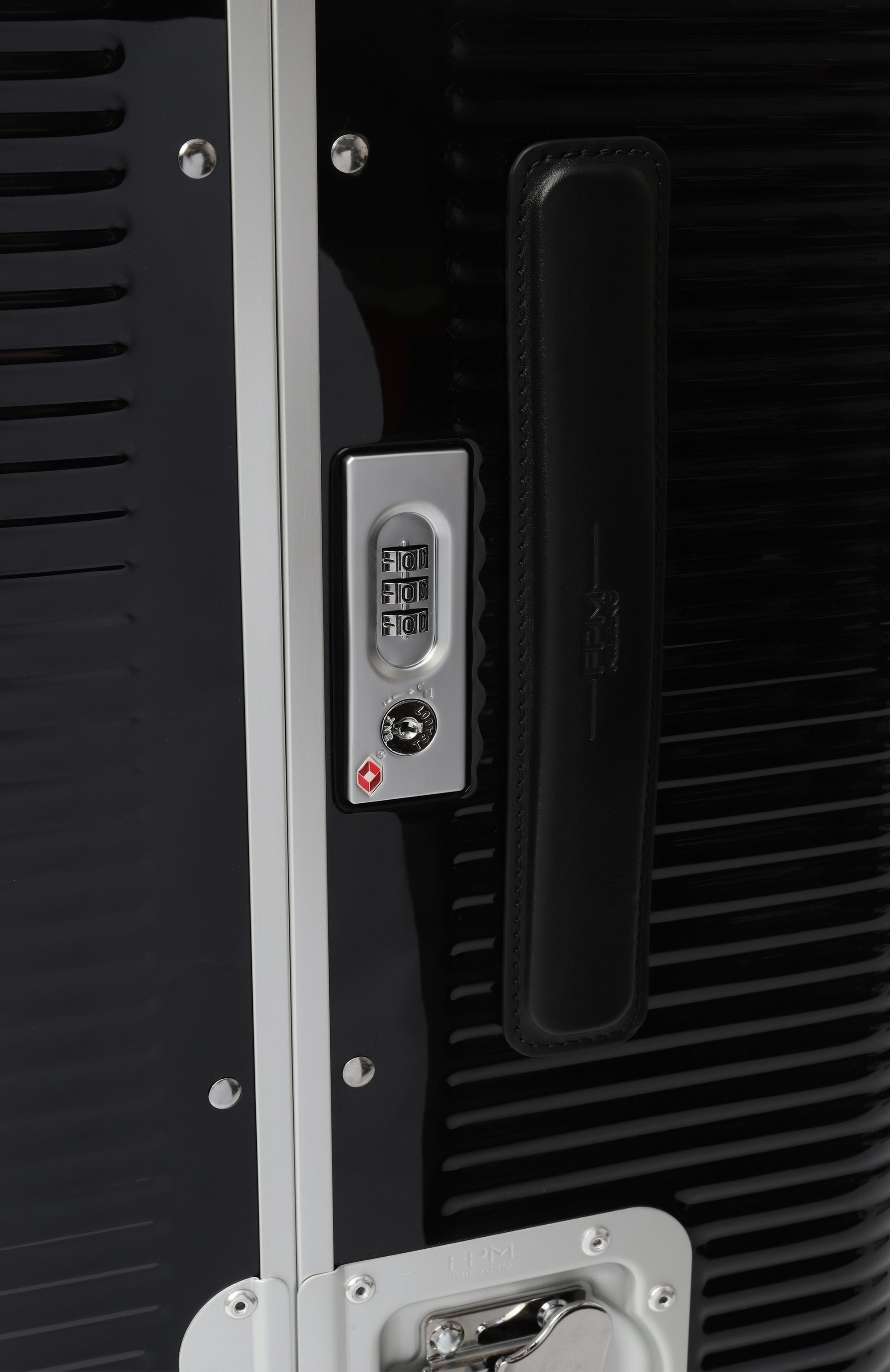 Чемодан bank light trunk large FPM MILANO, арт. A1928201916, фото 2