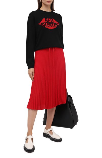 Свитер REDVALENTINO черного цвета по цене 36800 руб., арт. UR0KC03E/5F2, фото 2 Свитер REDVALENTINO, арт. UR0KC03E/5F2, фото 2