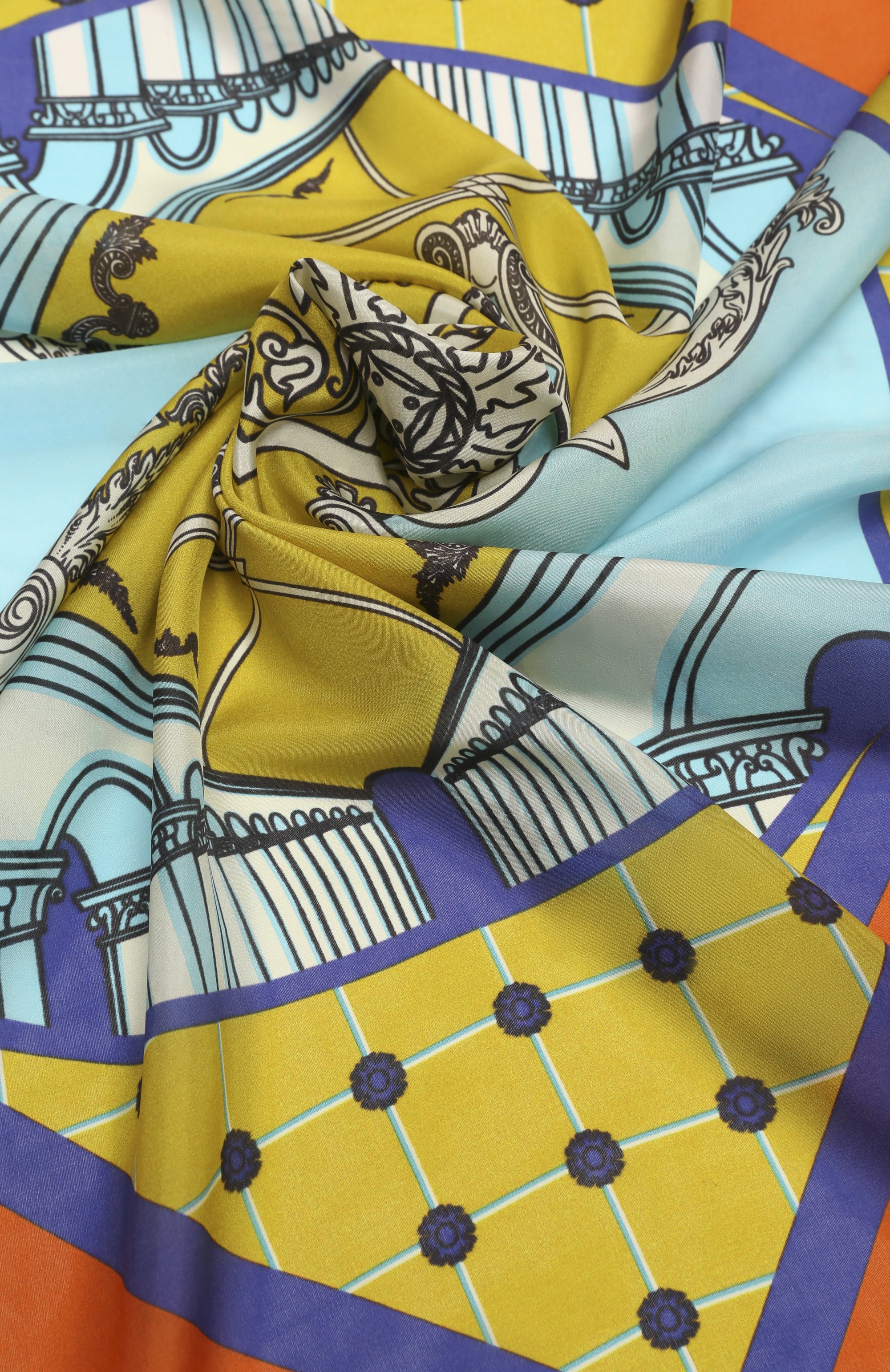 Шелковый платок неополитен GOURJI оранжевого цвета по цене 22980 руб., арт. T26NEO7RO, фото 4 Шелковый платок неополитен GOURJI, арт. T26NEO7RO, фото 4