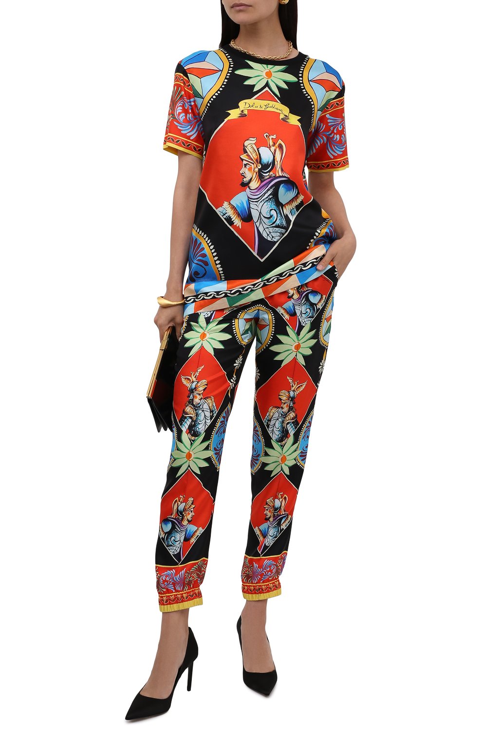 Шелковые джоггеры DOLCE & GABBANA разноцветного цвета по цене 120500 руб., арт. FTBPWT/FI1ND, фото 2 Шелковые джоггеры DOLCE & GABBANA, арт. FTBPWT/FI1ND, фото 2