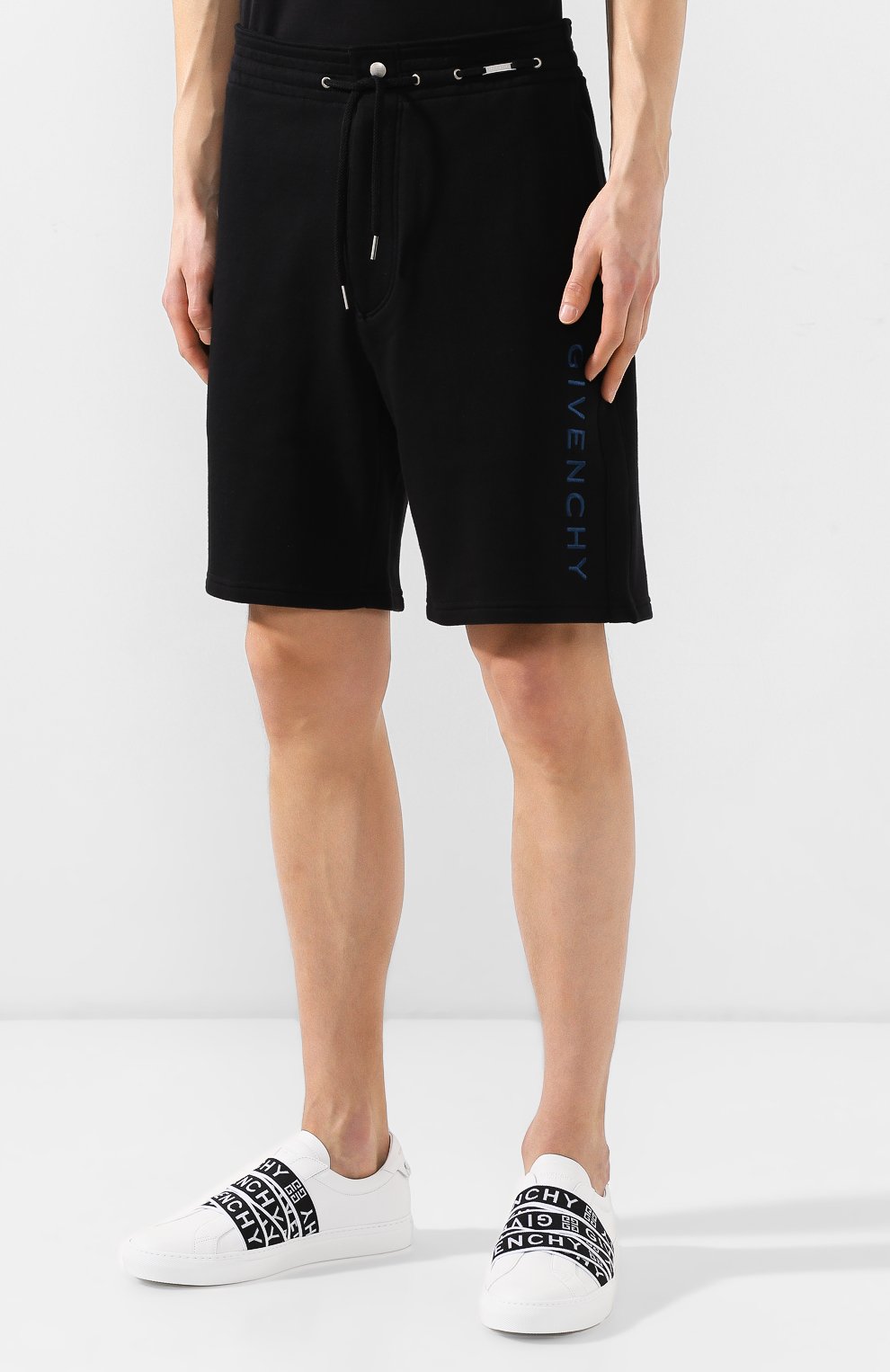 Хлопковые шорты GIVENCHY черного цвета по цене 45850 руб., арт. BM50AE30AF, фото 3 Хлопковые шорты GIVENCHY, арт. BM50AE30AF, фото 3