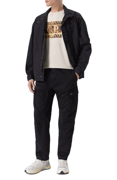 Хлопковая футболка C.P. COMPANY бежевого цвета по цене 17400 руб., арт. 20CMTS141A/110579W, фото 2 Хлопковая футболка C.P. COMPANY, арт. 20CMTS141A/110579W, фото 2