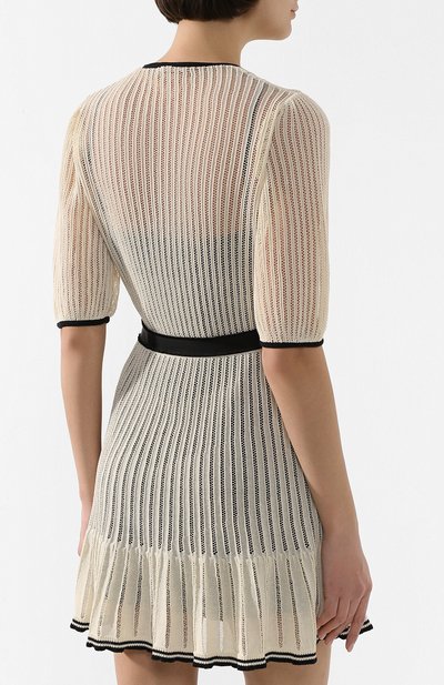 Хлопковое платье REDVALENTINO кремового цвета по цене 65450 руб., арт. TR3KDB18/4WB, фото 4 Хлопковое платье REDVALENTINO, арт. TR3KDB18/4WB, фото 4