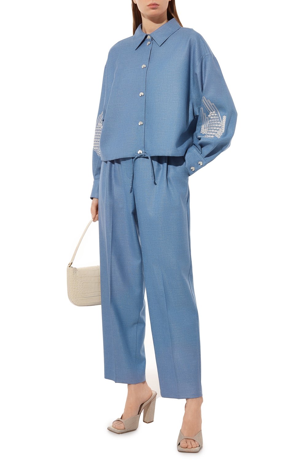 Брюки из шелка и шерсти AKHMADULLINA голубого цвета по цене 49900 руб., арт. 1123.3B003/S421, фото 2 Брюки из шелка и шерсти AKHMADULLINA, арт. 1123.3B003/S421, фото 2