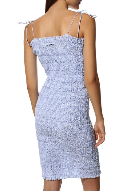 Хлопковое платье MIU MIU голубого цвета по цене 170000 руб., арт. MF4526-2AP2-F0012, фото 4 Хлопковое платье MIU MIU, арт. MF4526-2AP2-F0012, фото 4