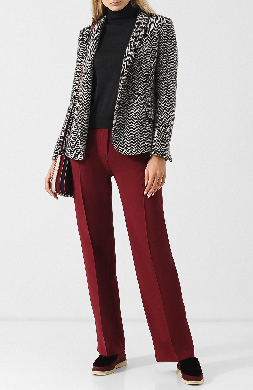 Жакет из смеси кашемира и шерсти с кожаным поясом LORO PIANA черно-белого цвета по цене 399500 руб., арт. FAI1998, фото 2 Жакет из смеси кашемира и шерсти с кожаным поясом LORO PIANA, арт. FAI1998, фото 2