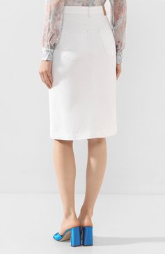 Женская джинсовая юбка SEE BY CHLOÉ белого цвета, арт. CHS20SDJ07163 | Фото 4 (Длина Ж (юб�ки, платья, шорты): До колена; Материал внешний: Хлопок, Деним; Женское Кросс-КТ: Юбка-карандаш, Юбка-одежда; Статус проверки: Проверена категория; Кросс-КТ: Деним; Региональные ограничения белый список (Axapta Mercury): RU; Драгоценные камни: Проставлено; Материал сплава: Проставлено)