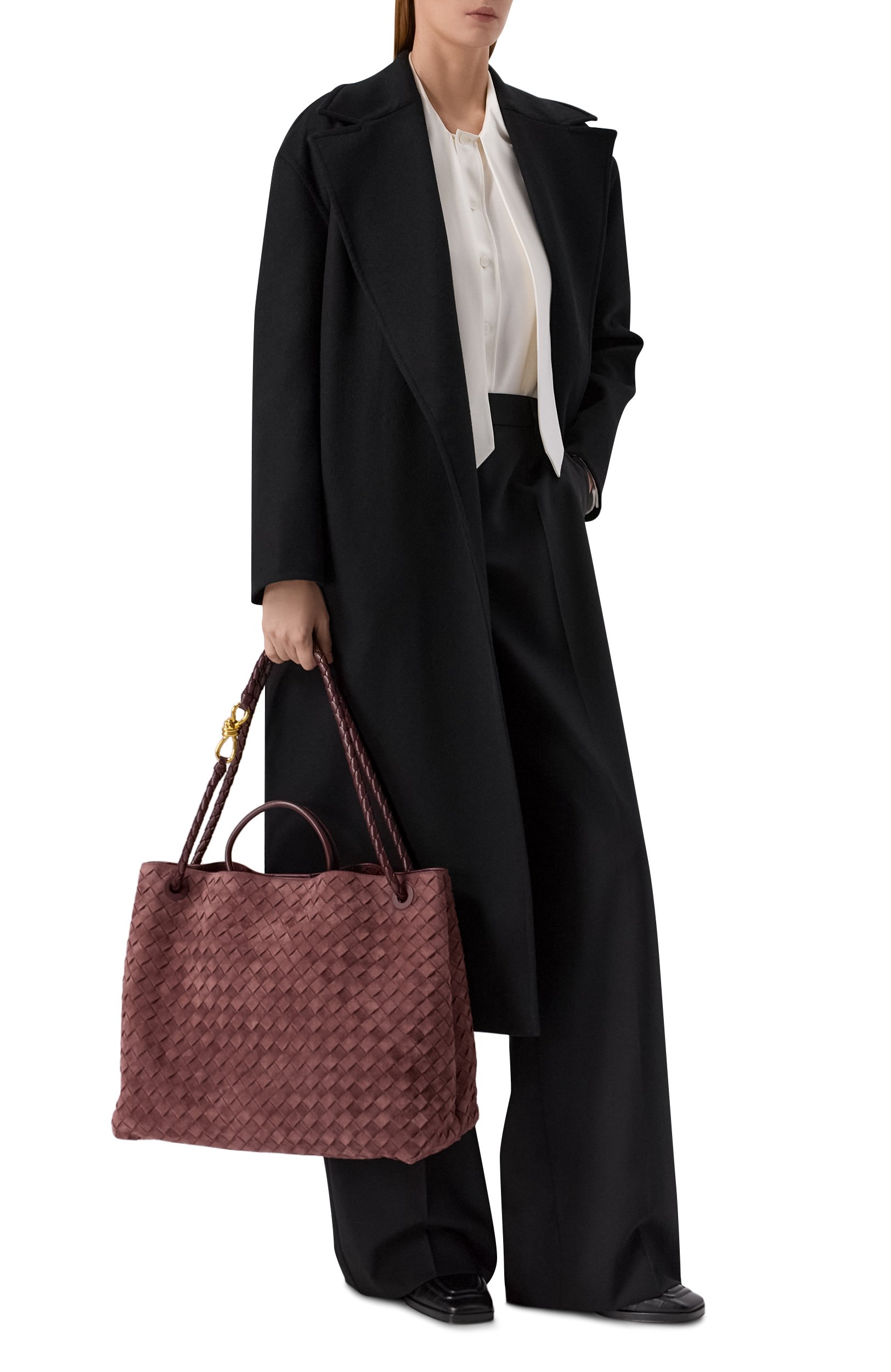 Сумка andiamo large BOTTEGA VENETA бордового цвета по цене 945000 руб., арт. 766019/V5ZZ1, фото 3 Сумка andiamo large BOTTEGA VENETA, арт. 766019/V5ZZ1, фото 3