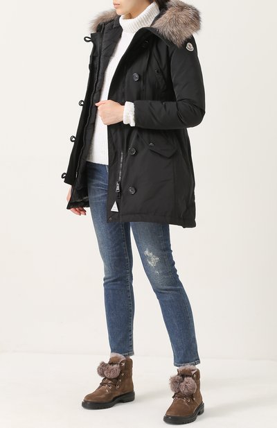 Приталенная пуховая парка с меховой отделкой MONCLER, арт. C2-093-49868-25-57136, фото 2