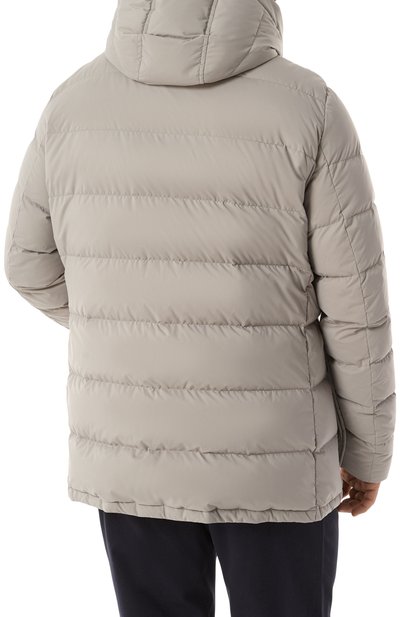 Пуховик KITON светло-серого цвета по цене 851500 руб., арт. UW1961V0457F04_62-68, фото 4 Пуховик KITON, арт. UW1961V0457F04_62-68, фото 4