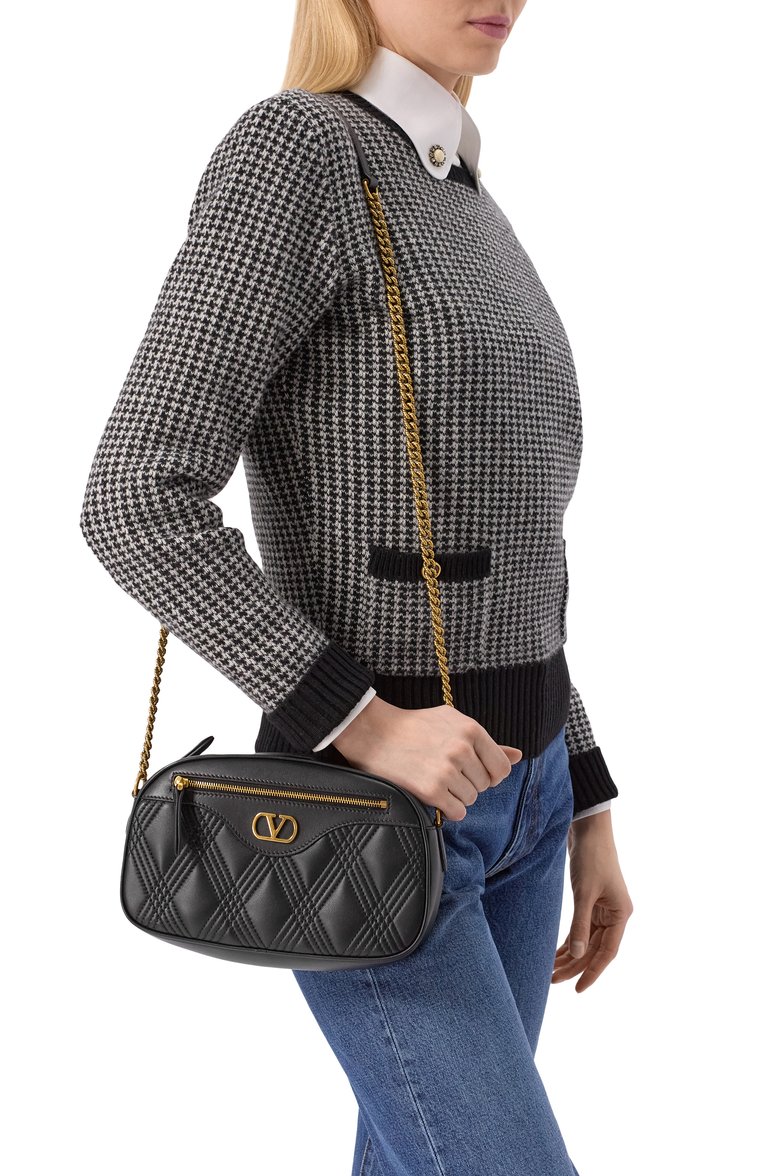 Женская сумка quiltie 67 VALENTINO черного цвета, арт. 6W2B0R03/IFE | Фото 2 (Материал сплава: Проставлено; Материал: Натуральная кожа; Драгоценные камни: Проставлено; Размер: small; Ремень/цепочка: На ремешке)
