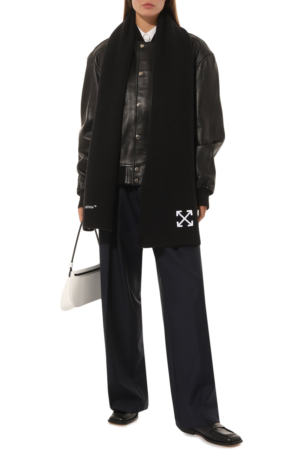 Шерстяной шарф OFF-WHITE черно-белого цвета по цене 47850 руб., арт. OWMA041F22KNI0011001, фото 2 Шерстяной шарф OFF-WHITE, арт. OWMA041F22KNI0011001, фото 2