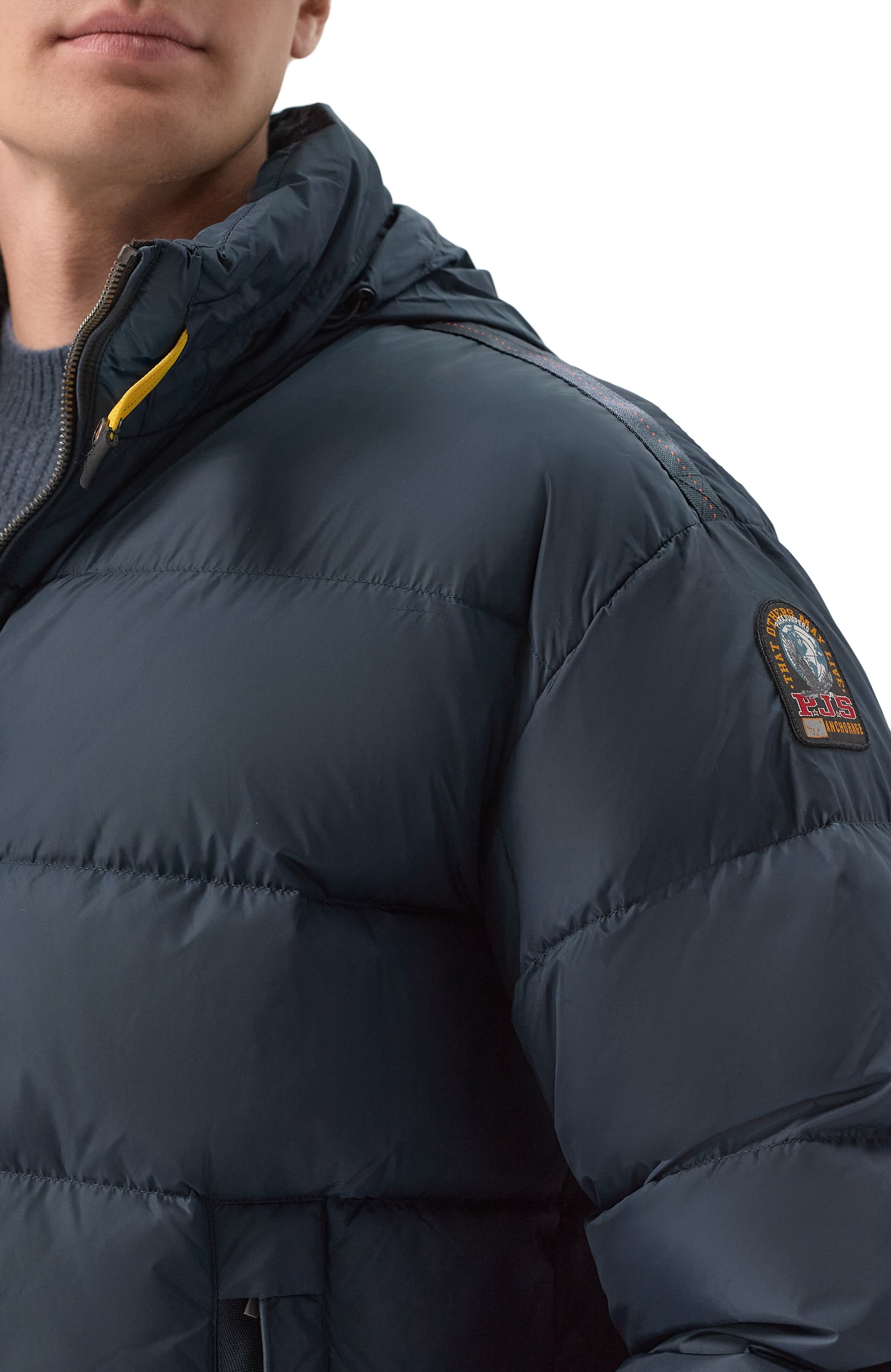 Пуховик PARAJUMPERS темно-синего цвета по цене 92400 руб., арт. 26WMPMPUTT01, фото 5 Пуховик PARAJUMPERS, арт. 26WMPMPUTT01, фото 5