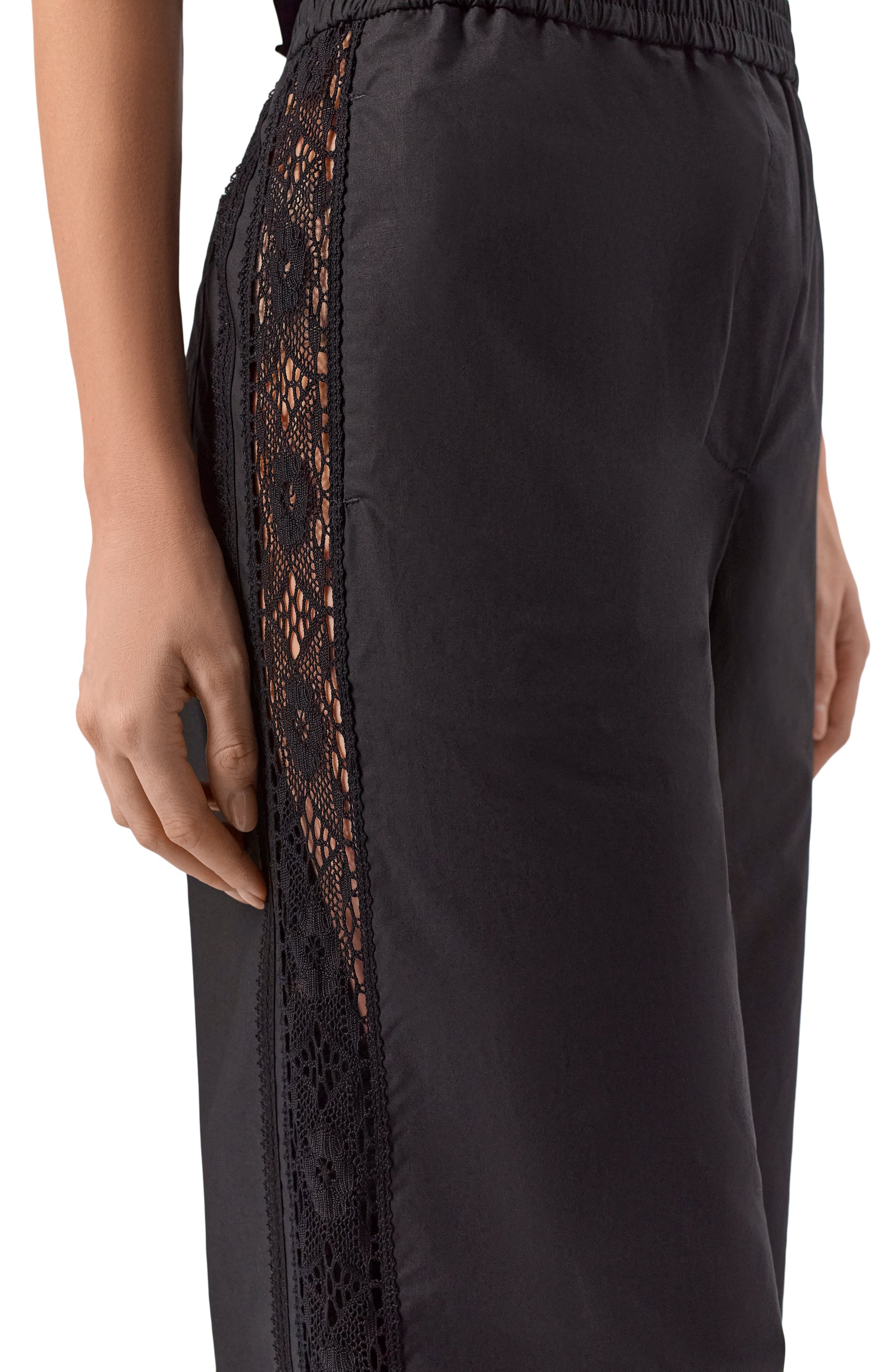 Хлопковые брюки MSGM черного цвета по цене 63850 руб., арт. 4041MDP08/267112, фото 5 Хлопковые брюки MSGM, арт. 4041MDP08/267112, фото 5