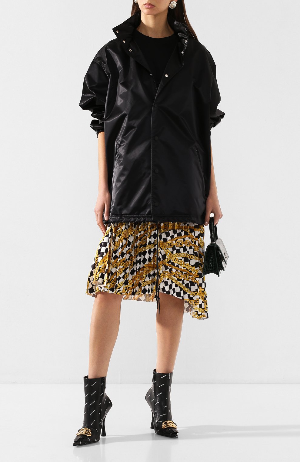 Плащ BALENCIAGA черного цвета по цене 122500 руб., арт. 602445/TG005, фото 2 Плащ BALENCIAGA, арт. 602445/TG005, фото 2