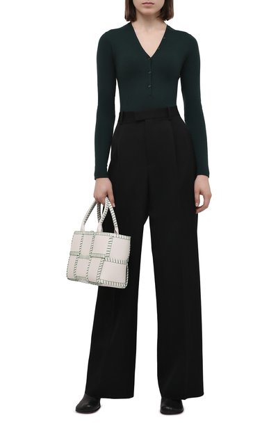 Сумка-тоут arco small BOTTEGA VENETA белого цвета по цене 225500 руб., арт. 691401/V1S71, фото 3 Сумка-тоут arco small BOTTEGA VENETA, арт. 691401/V1S71, фото 3