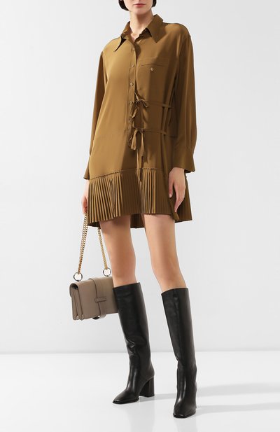 Шелковое платье CHLOÉ хаки цвета по цене 270500 руб., арт. CHC20SR041004, фото 2 Шелковое платье CHLOÉ, арт. CHC20SR041004, фото 2